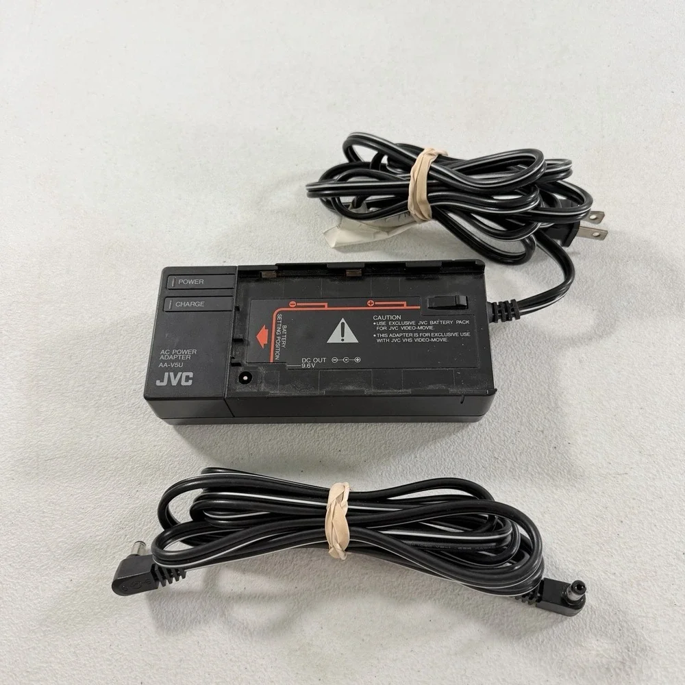 Genuine JVC AA-V5U Camcorder AC Power Adapter Battery Charger W/ DC Power Cord